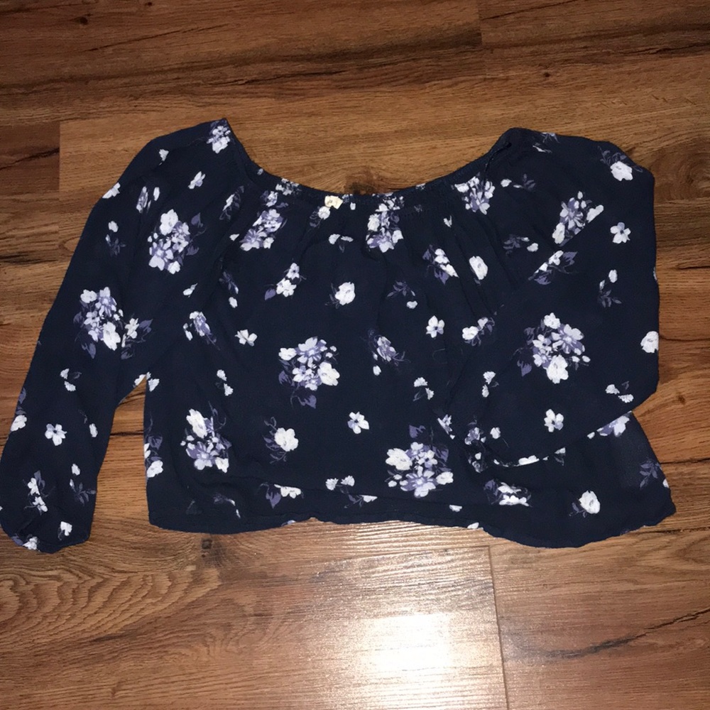 Off the shoulder floral long sleeve top